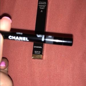 Nwt Gris 35 Eyeliner Nwt
